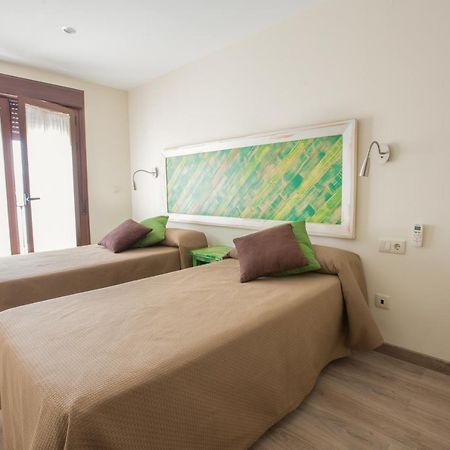โอสตัล อปาร์ตาเมนโตส เอล กาโย Hostel มาร์เบยา ภายนอก รูปภาพ