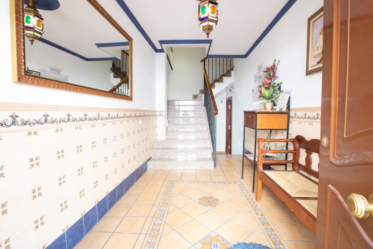 โอสตัล อปาร์ตาเมนโตส เอล กาโย Hostel มาร์เบยา ภายนอก รูปภาพ