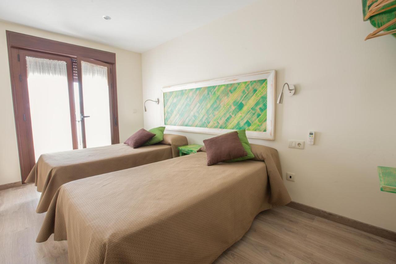 โอสตัล อปาร์ตาเมนโตส เอล กาโย Hostel มาร์เบยา ภายนอก รูปภาพ